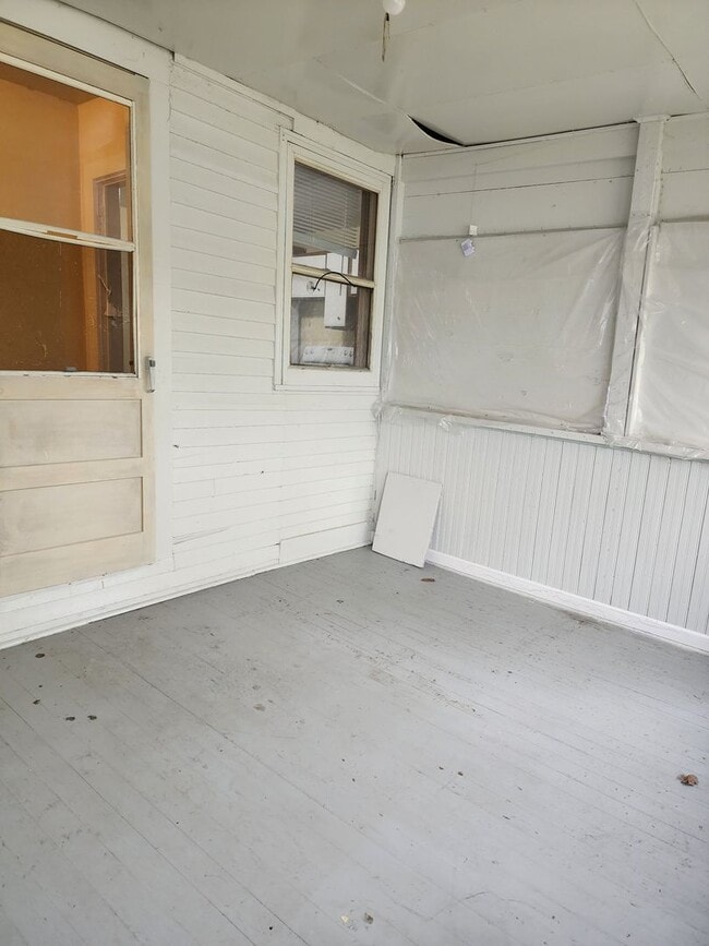 Building Photo - Birch St Duplex