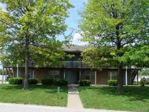 Building Photo - 11 Pheasantwood Dr