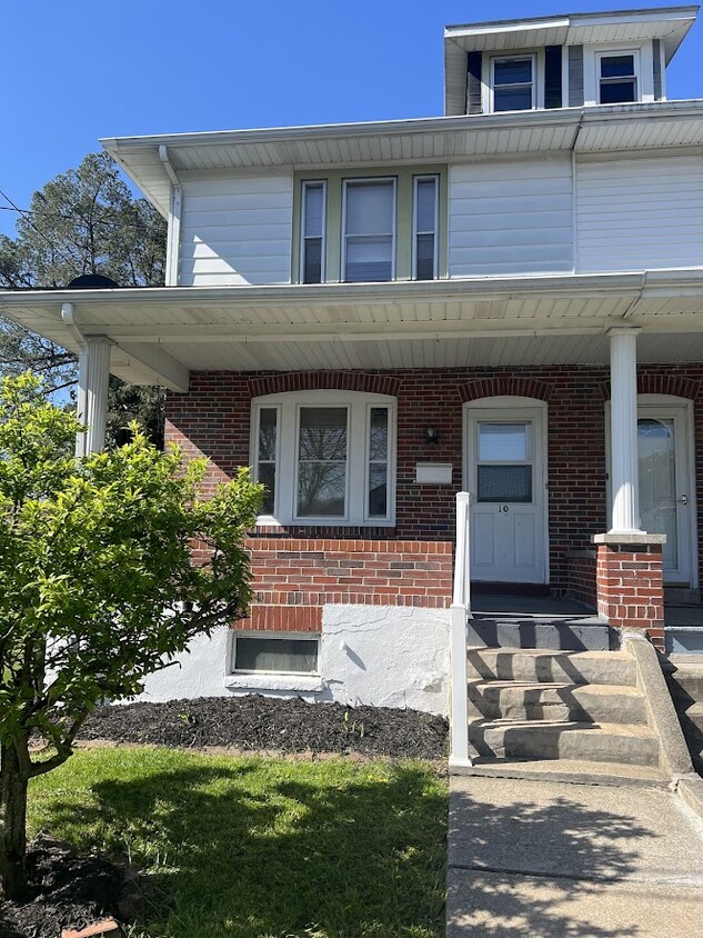 Primary Photo - 10 Wilson Ave