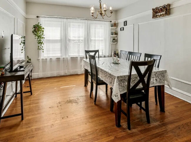 Foto del edificio - 2700 W Albion Ave