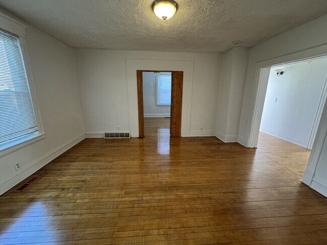 Foto del edificio - 2522 5th St NE