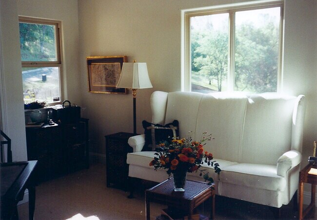 Den/Office - 6 Lily Way