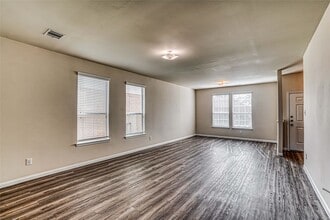 Building Photo - 16 Leisure Shore Ct