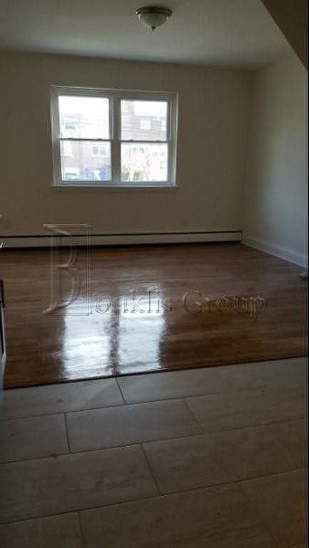 Foto del edificio - 273 Balcom Ave