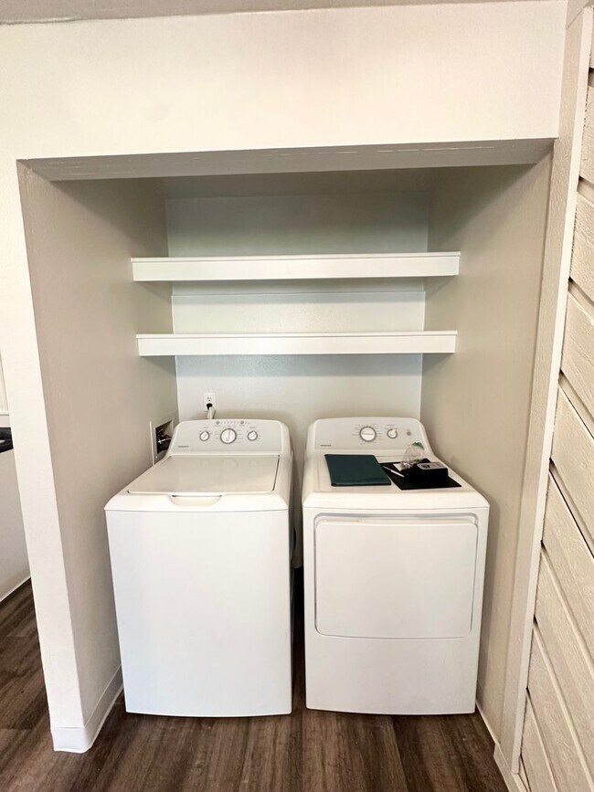 Foto del edificio - 207 Indiana Ave