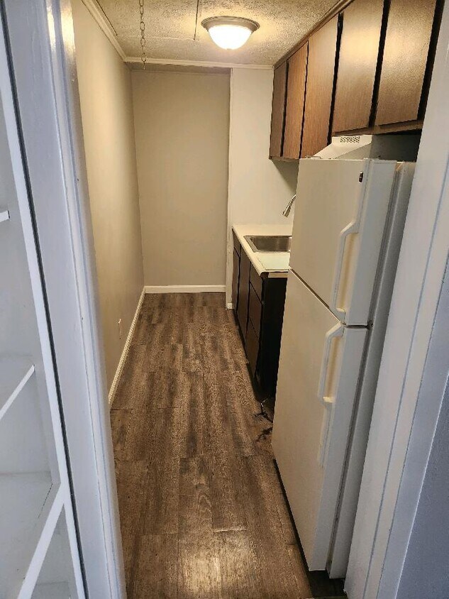 Foto principal - 1100 Northview Dr