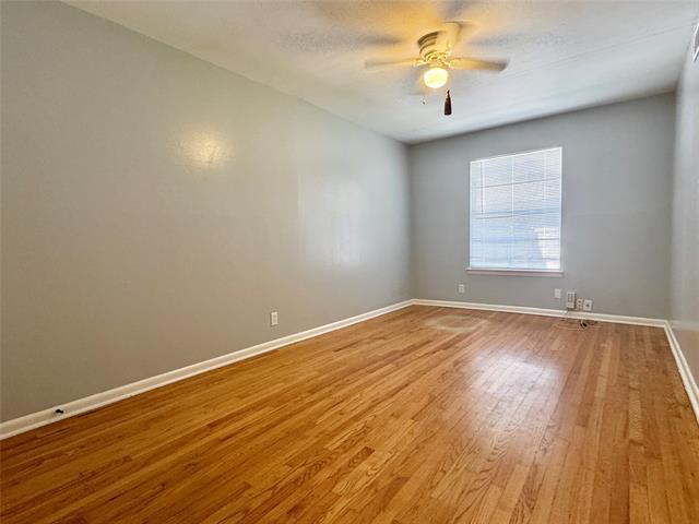 Foto del edificio - 11329 Wyatt St