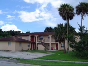 Foto del edificio - 225 Bryan Ave