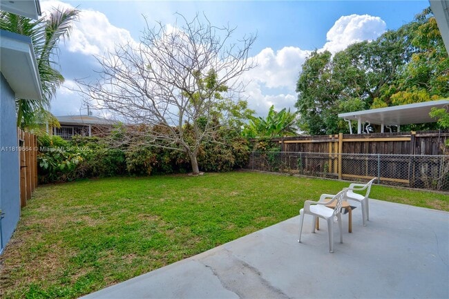 Building Photo - 3635 SW 88th Ct