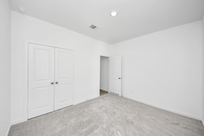 Building Photo - 3029 Avenida Sonoma Dr