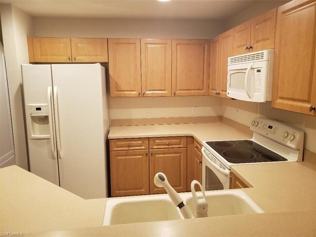Building Photo - 3969 Pomodoro Cir