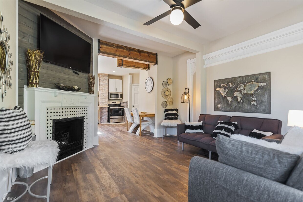 Foto principal - 2 br, 1 bath House - 129 North Wahsatch Av...