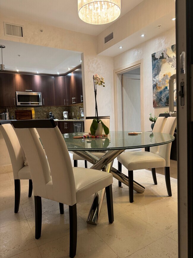 Foto del edificio - 1945 S Ocean Dr