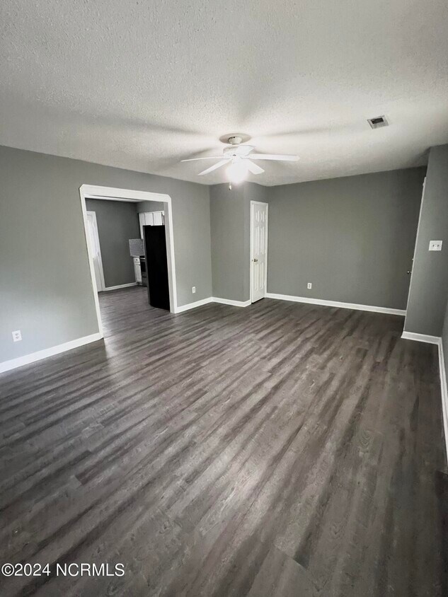 Foto principal - 487 Huntingridge Rd