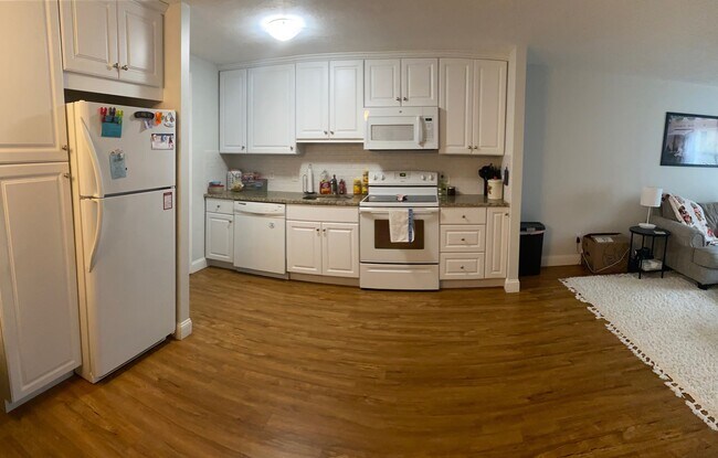 Kitchen - 187 Great Rd