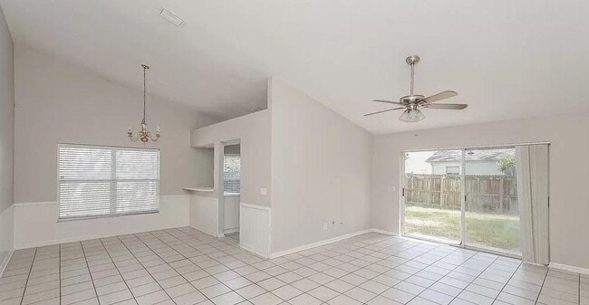 Building Photo - 1207 Sawdust Ct
