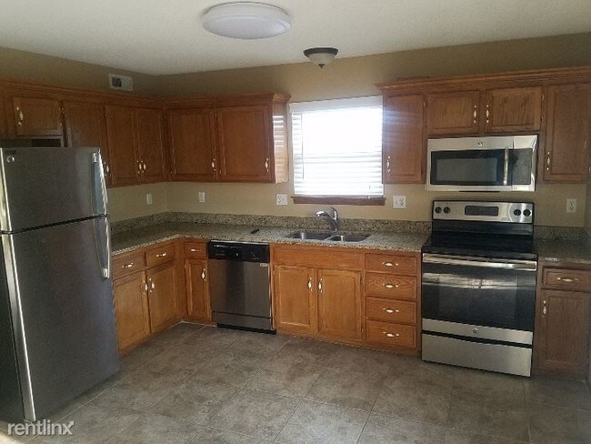 Foto del edificio - 3 br, 2.5 bath House - 1100 N Ponca Dr