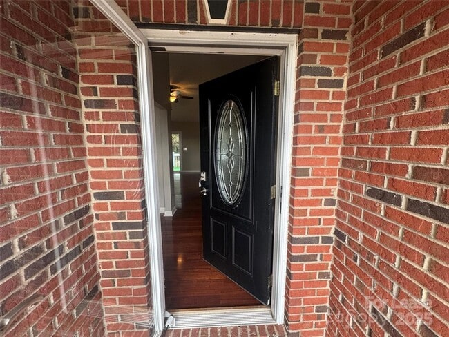 Foto del edificio - 3802 Cassidy Dr