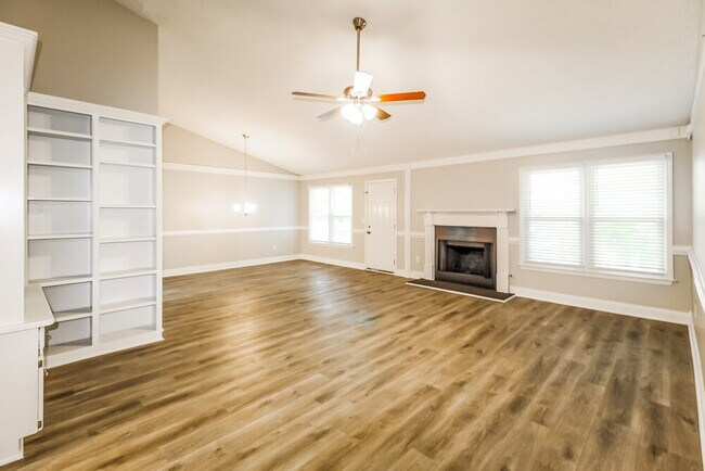 Building Photo - 235 Grayland Creek Dr
