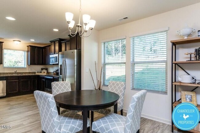 Foto del edificio - 11 Belhaven Dr