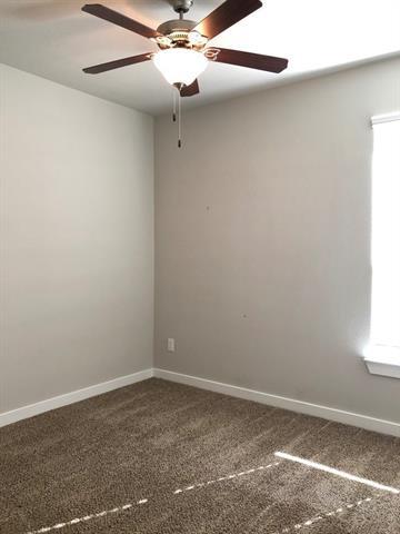 Foto del edificio - 927 Skyview Dr