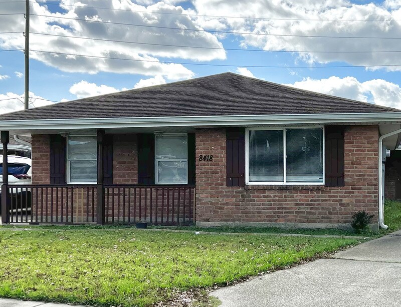 8418 Valor Dr, Chalmette, LA 70043 Condo for Rent in Chalmette, LA
