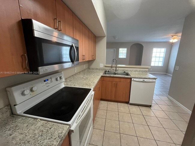 Foto del edificio - 1106 Belmont Ln