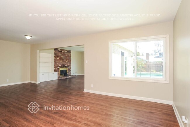 Building Photo - 10944 Haskell Ave