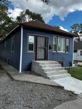 Building Photo - 10741 S Glenroy Ave