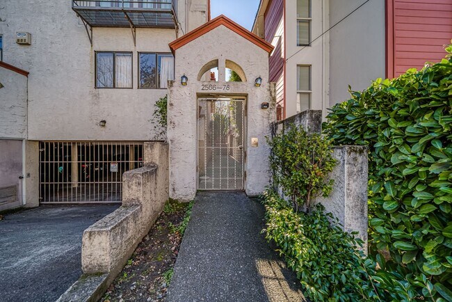 Foto del edificio - NORTH BERKELEY APARTMENT FOR RENT - $4,800