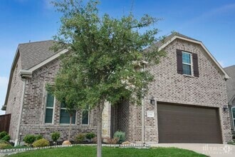 Building Photo - 11344 Live Oak Creek Dr