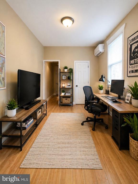 Foto del edificio - 6251 E Wister St