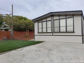 Building Photo - 5603 S Gledhill Ave