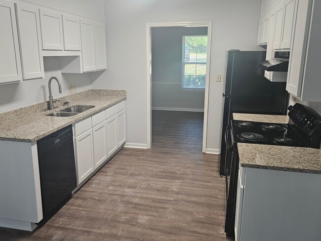 Building Photo - 202 Dunaway Dr