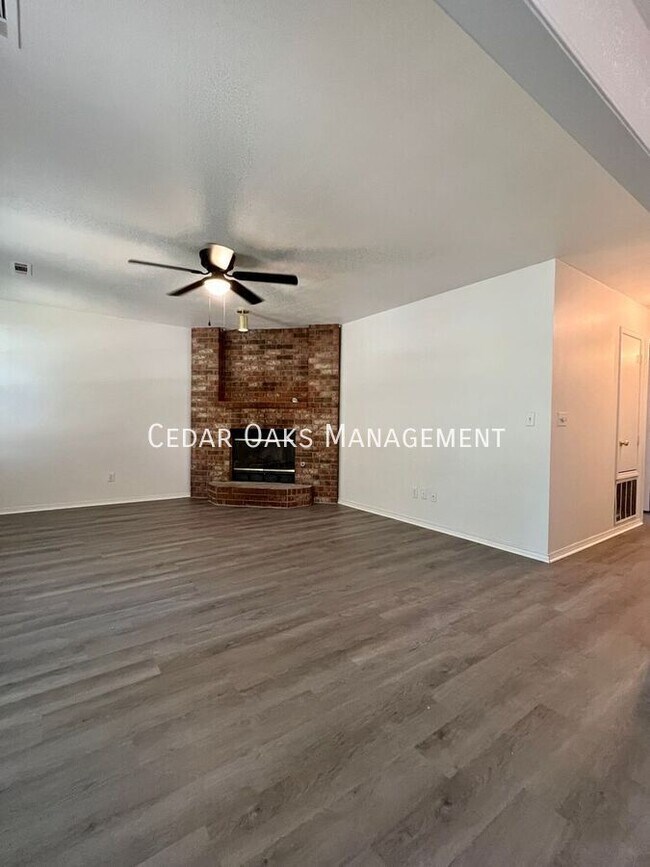 Building Photo - 3397 W Vassar-