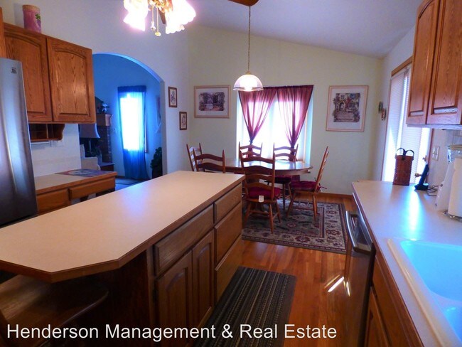 Building Photo - 1216 N 4th St