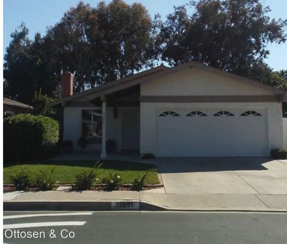 Primary Photo - 3 br, 2 bath House - 22691 Via Santa Maria