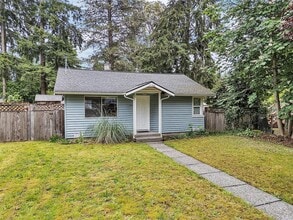Building Photo - 14746 26th Ave NE