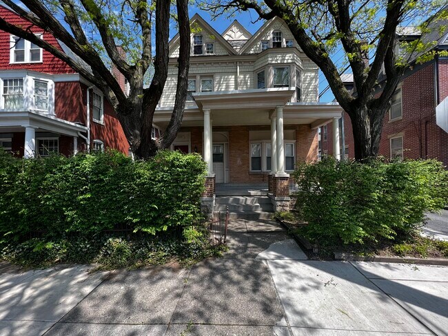 Foto del edificio - 1715 N 2nd St