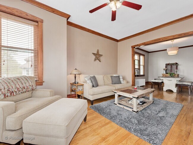 Dining Room - 5955 W Giddings St