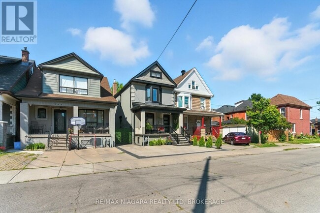 Building Photo - 107 Beechwood Ave