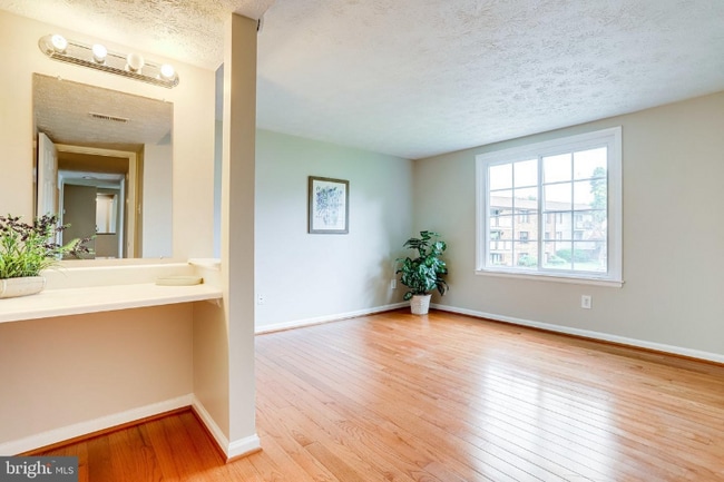 Building Photo - 8385 Brockham Dr