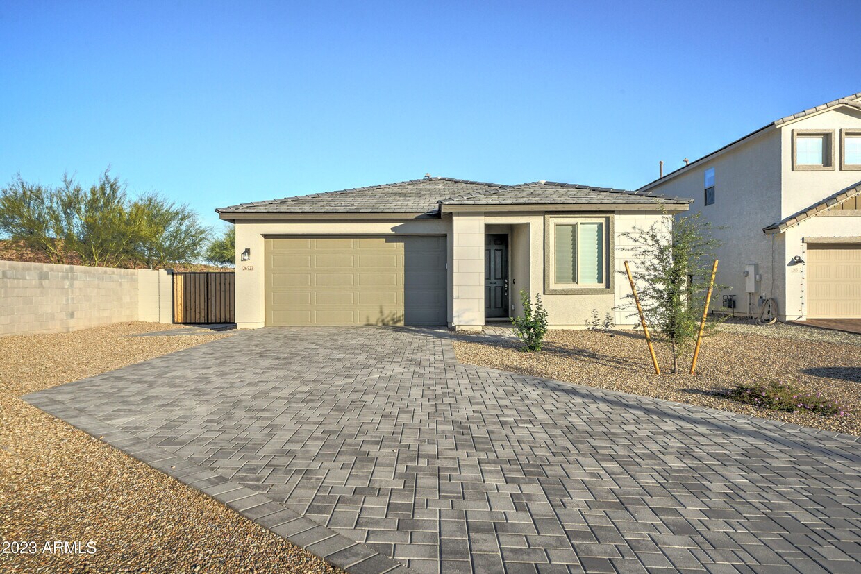 Primary Photo - 26523 N Thornhill Dr