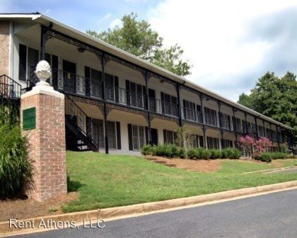 Primary Photo - 250 N Harris St