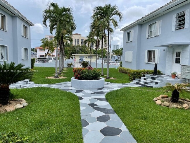 Foto del edificio - 520 SW 10th St