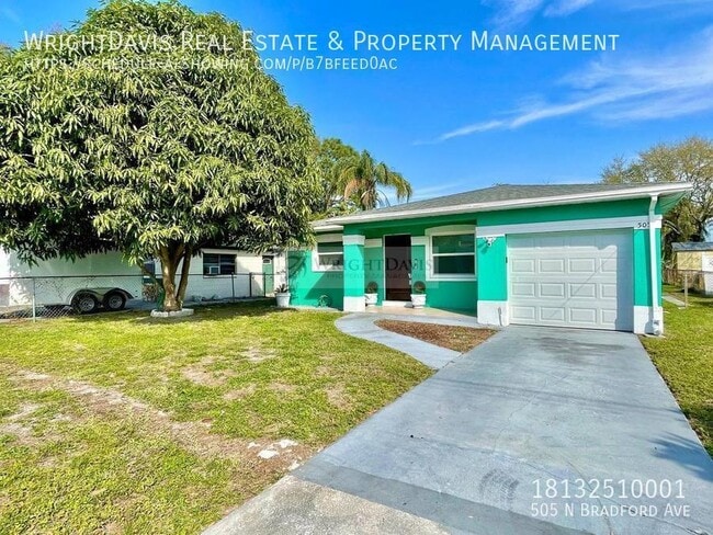 Building Photo - Cute 2/1 home in Tampa