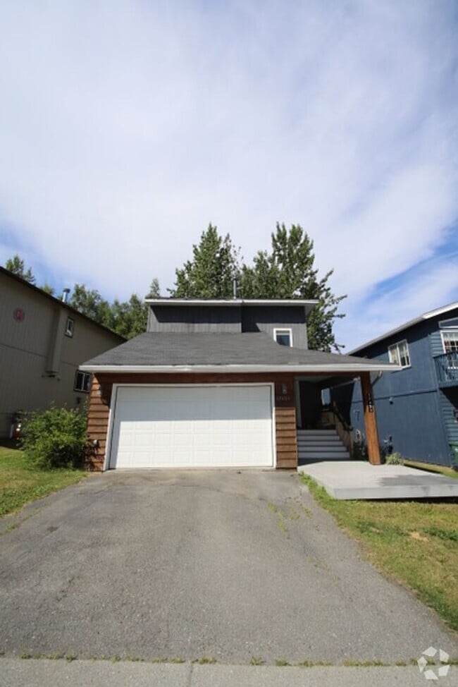 Building Photo - 17451 Beaujolais Cir