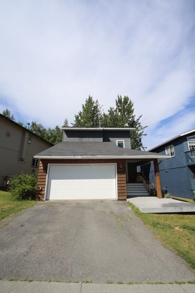 Building Photo - 17451 Beaujolais Cir