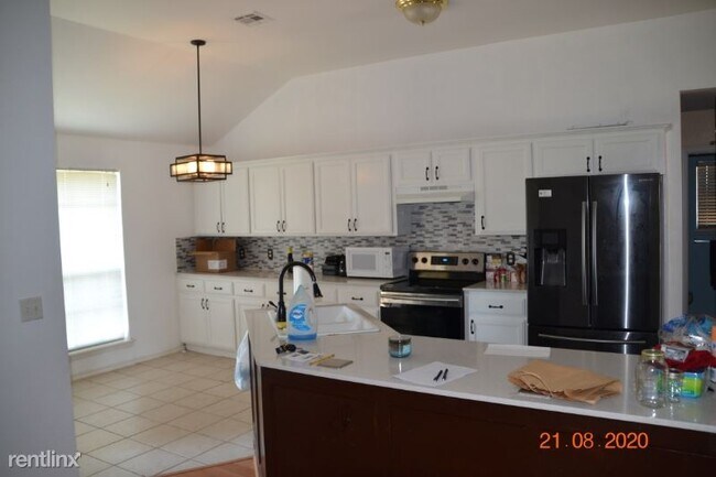 Foto del edificio - 4 br, 2 bath House - 324 SW 40th St