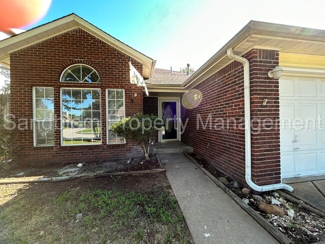 Building Photo - For Lease | South Tulsa - Union Schools | $1800 Rent